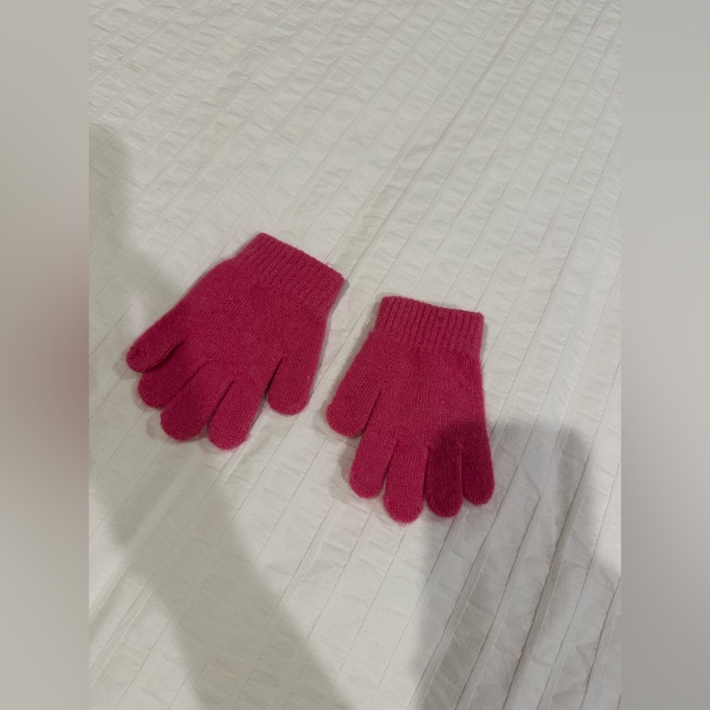 Gloves with Rhinestones - Picture 3 of 3